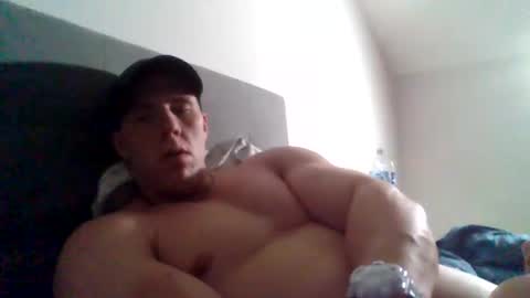 Snapshot of college_muscle chatting on 12/31/24, 10:15 foreverxshredded online show from 12/31/24, 10:15