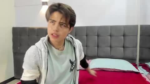 collinstone online show from 12/21/24, 07:49