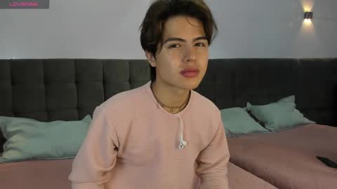 collinstone online show from 12/30/24, 07:53