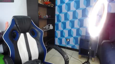 collinstone online show from 01/11/25, 02:09