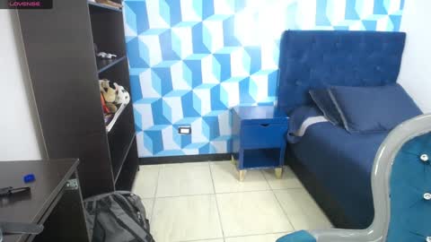 collinstone online show from 02/03/25, 10:43