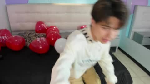 collinstone online show from 02/18/25, 08:14