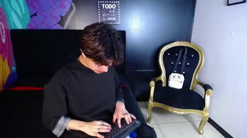 collinstone online show from 03/09/25, 08:52