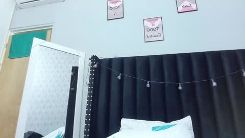  GRETCHEN  online show from 02/15/25, 12:11