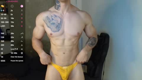 Snapshot of colombianmuscle8 chatting on 09/12/25, 04:23 colombianmuscle8 online show from 09/12/25, 04:23
