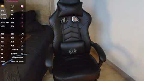 Snapshot of colombianmuscle8 chatting on 10/08/25, 02:20 colombianmuscle8 online show from 10/08/25, 02:20