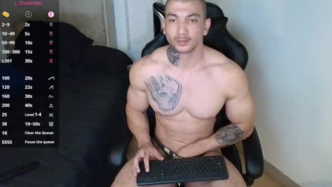 Snapshot of colombianmuscle8 chatting on 03/20/26, 03:11 colombianmuscle8 online show from 03/20/26, 03:11