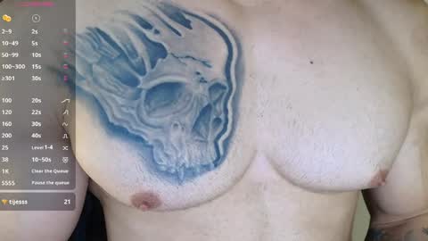 Snapshot of colombianmuscle8 chatting on 04/14/26, 02:56 colombianmuscle8 online show from 04/14/26, 02:56