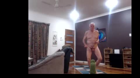 Mark online show from 11/07/25, 08:03