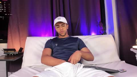 colstorw_ online show from 11/24/25, 11:32