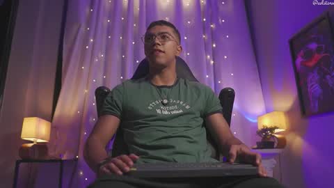 colstorw_ online show from 03/18/26, 11:02