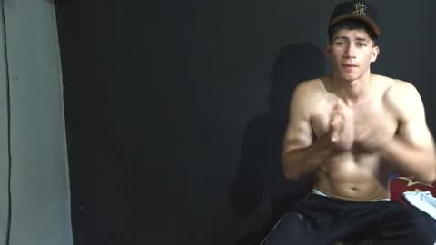 Snapshot of colton_eyes chatting on 02/20/26, 04:29 colton online show from 02/20/26, 04:29