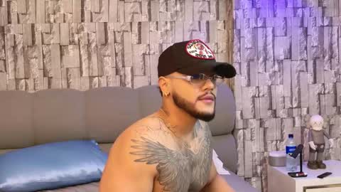 Snapshot of colton_mars chatting on 09/16/25, 02:45 Jhoan online show from 09/16/25, 02:45