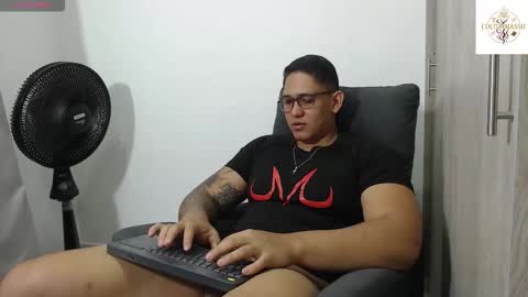 Snapshot of coltonmassif_ chatting on 03/28/26, 01:00 coltonmassif_ online show from 03/28/26, 01:00