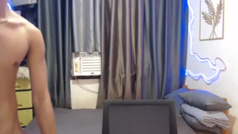 Snapshot of come_wet_me chatting on 05/28/26, 01:14 come_wet_me online show from 05/28/26, 01:14