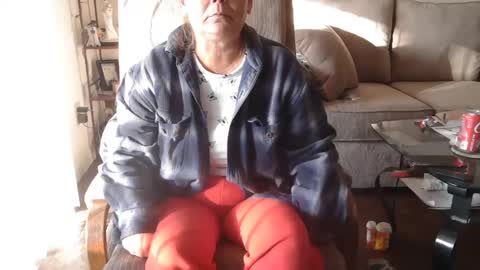 Snapshot of comebackpussy chatting on 12/23/24, 09:29 comeback pussy online show from 12/23/24, 09:29