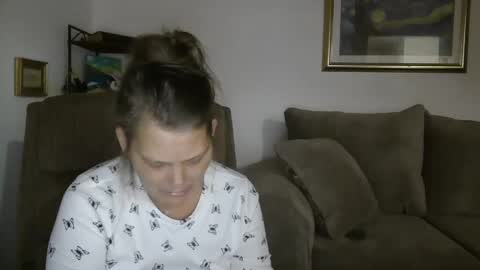 Snapshot of comebackpussy chatting on 12/24/24, 12:55 comeback pussy online show from 12/24/24, 12:55