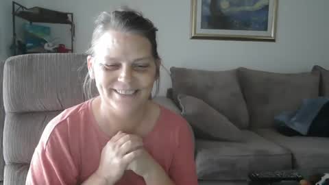 Snapshot of comebackpussy chatting on 03/10/25, 03:30 comeback pussy online show from 03/10/25, 03:30