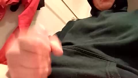 comegetme19 online show from 11/03/25, 12:17