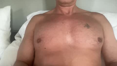 Snapshot of comfides1 chatting on 01/17/25, 06:02 comfides1 online show from 01/17/25, 06:02