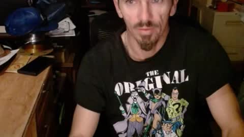 Snapshot of comic_king27 chatting on 02/22/25, 09:34 Nelson or ComicKing and sometime Peachy143 online show from 02/22/25, 09:34