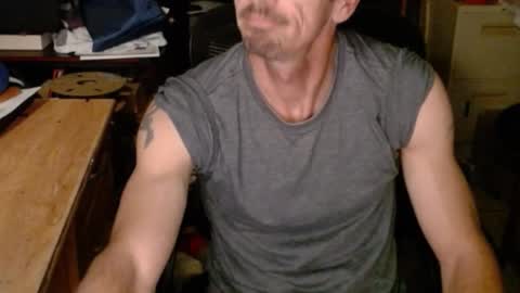 Snapshot of comic_king27 chatting on 02/26/25, 11:37 Nelson or ComicKing and sometime Peachy143 online show from 02/26/25, 11:37