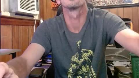 Snapshot of comic_king27 chatting on 10/18/25, 12:13 Nelson or ComicKing and sometime Peachy143 online show from 10/18/25, 12:13