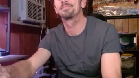 Nelson or ComicKing and sometime Peachy143 online show from 02/15/26, 03:25