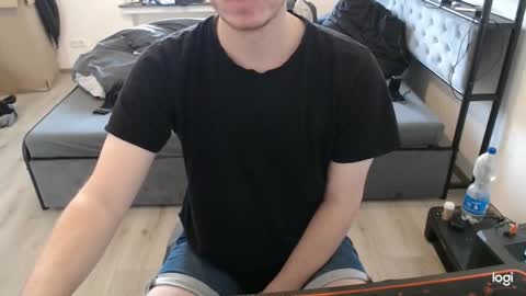 commanderchip online show from 10/18/25, 03:35