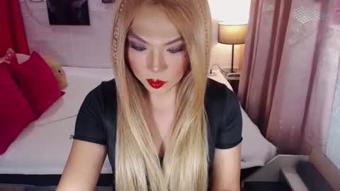 QUEEN SABRINA online show from 07/04/26, 10:10