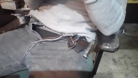 Snapshot of comnfromme1 chatting on 12/11/24, 12:33 comnfromme1 online show from 12/11/24, 12:33