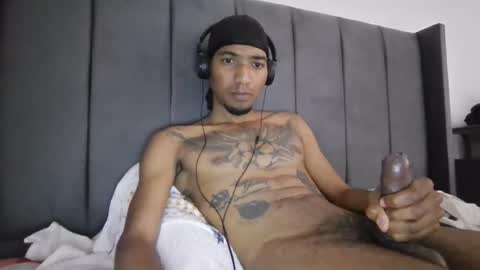 Snapshot of comoseria1927realg4life chatting on 05/24/26, 01:38 comoseria1927realg4life online show from 05/24/26, 01:38