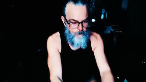 Snapshot of concreteshaman chatting on 12/22/25, 04:31 TOUCHSHAMAN online show from 12/22/25, 04:31