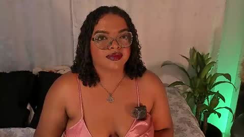 Snapshot of conielaurenth chatting on 04/14/26, 12:49 conielaurenth online show from 04/14/26, 12:49