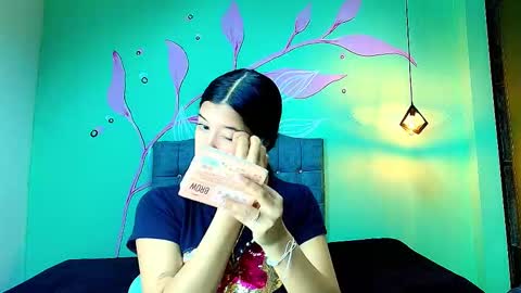 C O N N I E online show from 12/01/25, 01:16