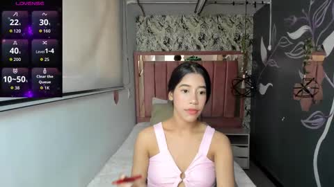 C O N N I E online show from 02/12/26, 08:15