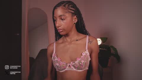   independent model online show from 12/13/24, 09:52