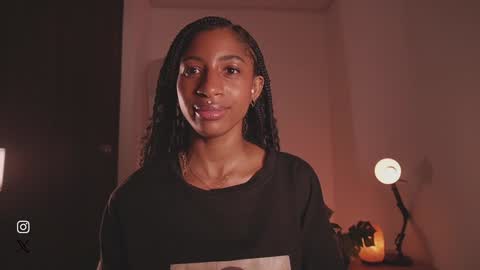   independent model online show from 12/14/24, 12:55