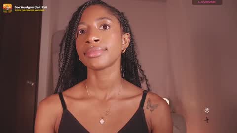   independent model online show from 12/31/24, 02:19