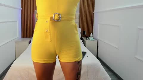 Snapshot of conniladeli chatting on 02/14/25, 10:17 conni la deli online show from 02/14/25, 10:17