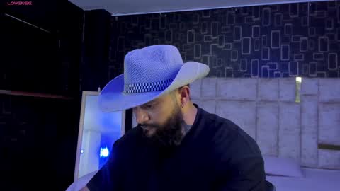 rusfegui online show from 02/02/25, 01:02