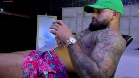 rusfegui online show from 03/10/25, 03:45