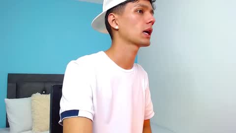 Snapshot of connor_garrett chatting on 03/05/25, 11:05 Connor online show from 03/05/25, 11:05