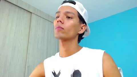 Snapshot of connor_garrett chatting on 10/03/25, 04:09 Connor online show from 10/03/25, 04:09