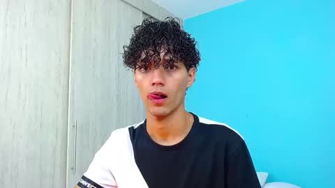 Snapshot of connor_garrett chatting on 12/21/25, 10:39 Connor online show from 12/21/25, 10:39