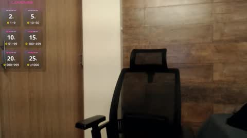 Snapshot of connor_h1 chatting on 10/12/25, 02:10 connor_h1 online show from 10/12/25, 02:10