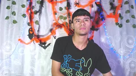 Snapshot of connor_michael chatting on 10/12/25, 08:52 connor_michael online show from 10/12/25, 08:52