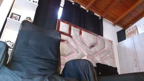 Snapshot of conny_bens chatting on 10/08/25, 07:00 conny_bens online show from 10/08/25, 07:00