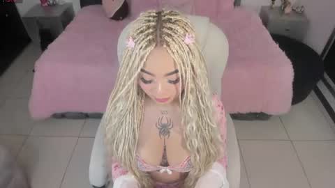Snapshot of conny_curly chatting on 07/06/26, 12:57 Conny online show from 07/06/26, 12:57