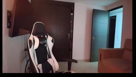 conradgrayson78 leonandresough online show from 11/12/25, 11:36